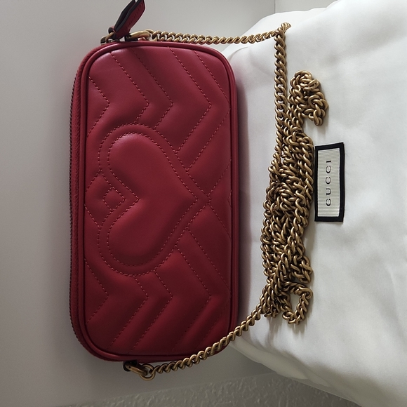 SOLD!!!!!! Gucci Marmont mini camera bag - Picture 2 of 9
